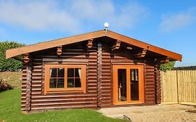 Oak Lodge
